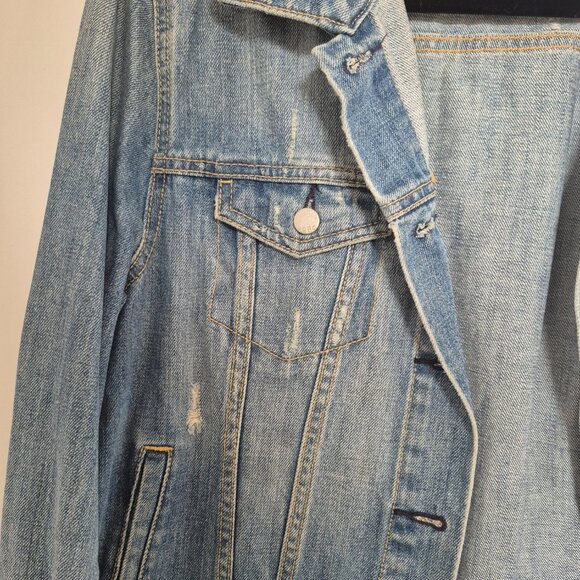 Perfectly worn-in medium blue denim jacket - Picture 3 of 5